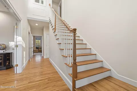 Entry Way - 4 Stoneledge Rd, Lenox, MA 01240 photo 2 of 3