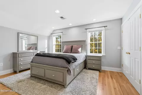 Bedroom - 4 Stoneledge Rd, Lenox, MA 01240 photo 5 of 8