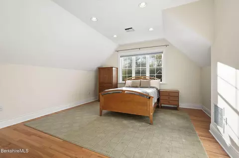 Bedroom - 4 Stoneledge Rd, Lenox, MA 01240 photo 7 of 8