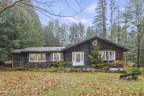 36 W Center Rd, West Stockbridge, MA 01266