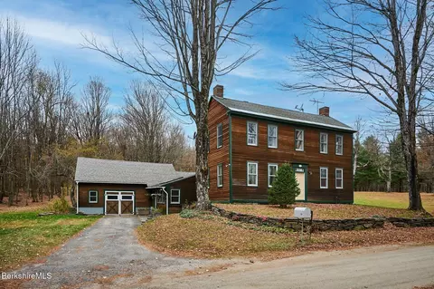 10 Maple St, Plainfield, MA 01070