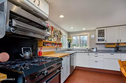 10 Maple St, Plainfield, MA 01070 photo 11