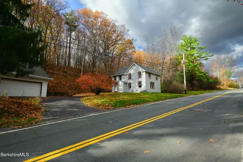 363 Henderson Rd, Williamstown, MA 01267