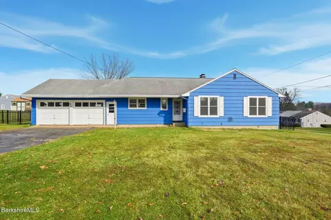 565 Williams St, Pittsfield, MA 01201