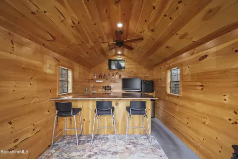 46 E Orchard Ter, Adams, MA 01220 photo 36