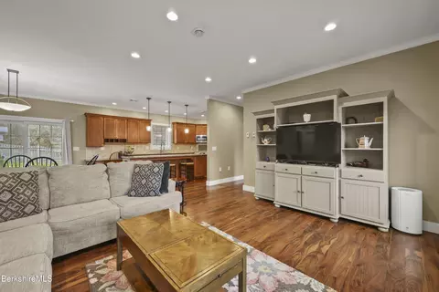 46 E Orchard Ter, Adams, MA 01220 photo 7