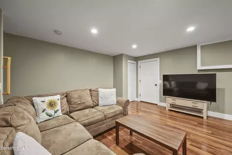 46 E Orchard Ter, Adams, MA 01220 photo 32