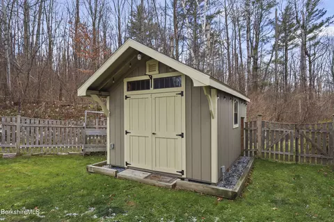 46 E Orchard Ter, Adams, MA 01220 photo 42