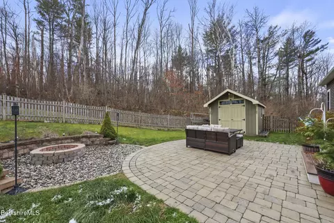 46 E Orchard Ter, Adams, MA 01220 photo 37