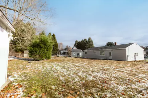 Exterior - 25 Robert St, Pittsfield, MA 01201 photo 1 of 1