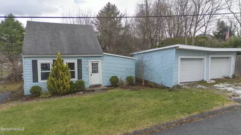 10 Enterprise St, Adams, MA 01220
