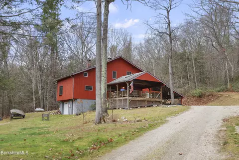 184 Old Hitchcock Rd, New Marlborough, MA 01230