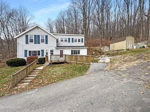 37 Fuller St, North Adams, MA 01247