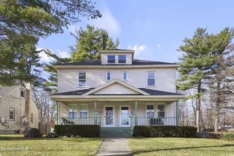 105-107 Onota St, Pittsfield, MA 01201