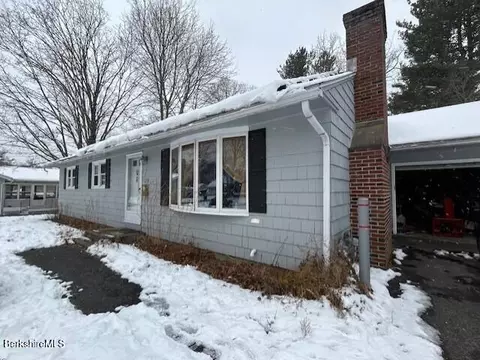 28 Jayne Ave, Pittsfield, MA 01201