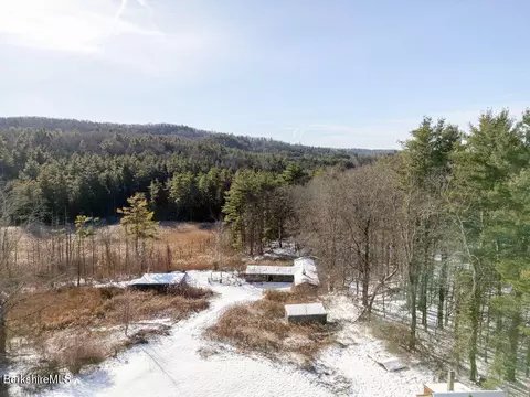 470 Main Rd, Monterey, MA 01245 photo 4
