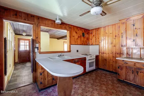 470 Main Rd, Monterey, MA 01245 photo 16