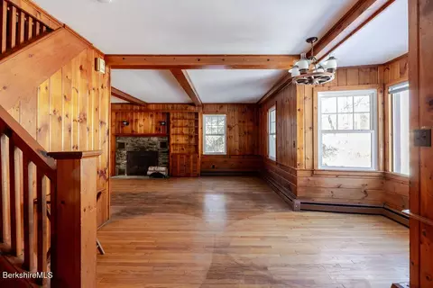 470 Main Rd, Monterey, MA 01245 photo 13