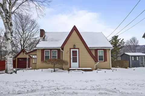 12 2nd St, Adams, MA 01220