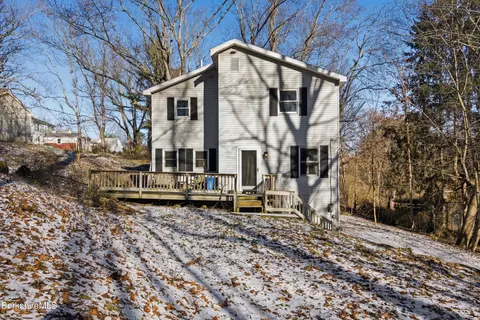1 Clarkson Ave, Pittsfield, MA 01201