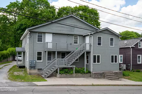 1057 Main St, Housatonic, MA 01236