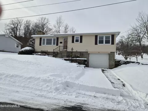 18 Bieniek Ave, Adams, MA 01220