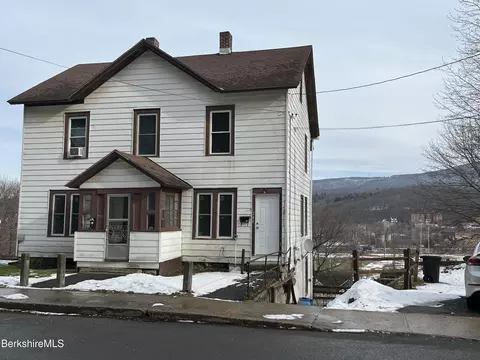 286 Walnut St, North Adams, MA 01247