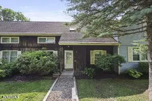 1052 Beaver Pond, Hancock, MA 01237