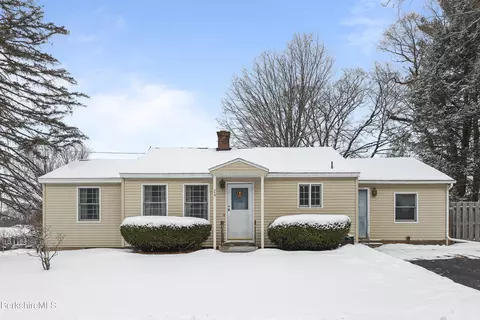 24 Pleasantview Dr, Dalton, MA 01226