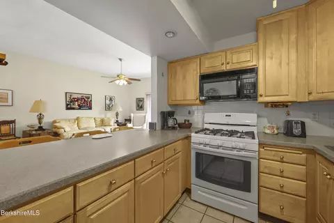 7 Rolling Hl #7-1, Lenox, MA 01240 photo 12