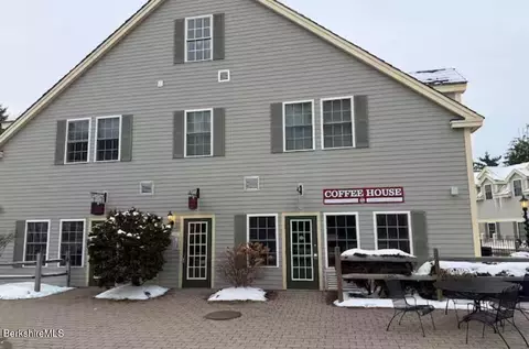 37 Corey Rd #842, Hancock, MA 01237