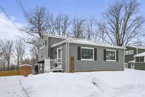 96 Broadview Ter, Pittsfield, MA 01201