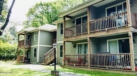 14 Highland Ave, Pittsfield, MA 01201
