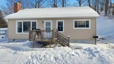 40 Victory Ter, Adams, MA 01220