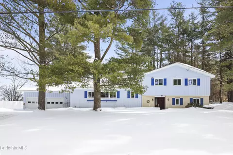 25 Leroi Dr, Pittsfield, MA 01201