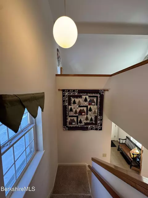 Entry Way - 9063 Mountainside Dr, Hancock, MA 01237 photo 7 of 8