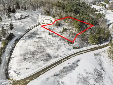lot25 Old Farm Ln, Pittsfield, MA 01201