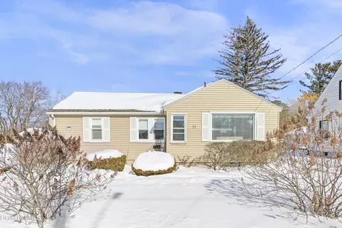 11 Crane Ave, Pittsfield, MA 01201