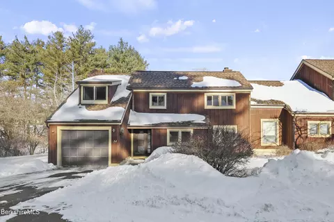 Exterior - 34 Thistle Path, Williamstown, MA 01267 photo 2 of 10