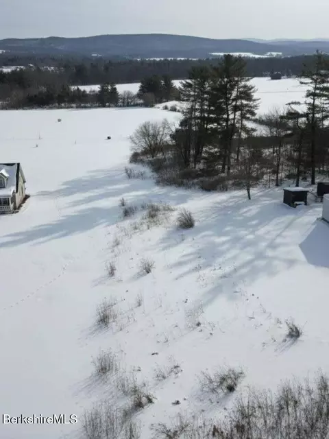 139 Hurlburt Rd, Great Barrington, MA 01230