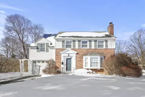 121 Elberon Ave, Pittsfield, MA 01201