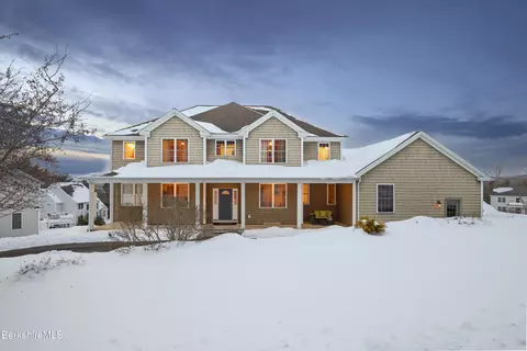 127 Pinecrest Dr, Dalton, MA 01226