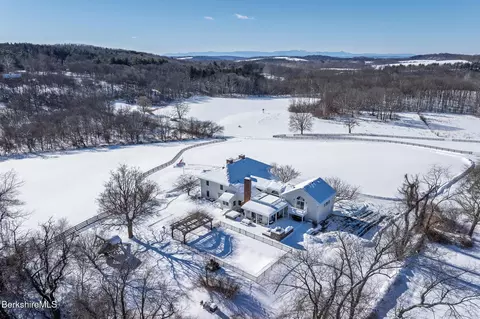 311 Co Rd 13 Rd, Old Chatham, NY 12136