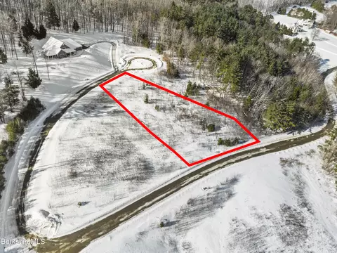 lot24 Old Farm Ln, Pittsfield, MA 01201