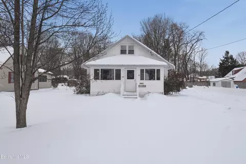 60 Franklin St, Dalton, MA 01226