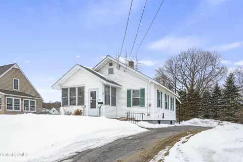 20 Crystal St, Pittsfield, MA 01201