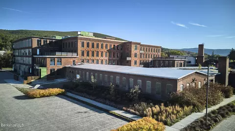520 State Rd #303, North Adams, MA 01247