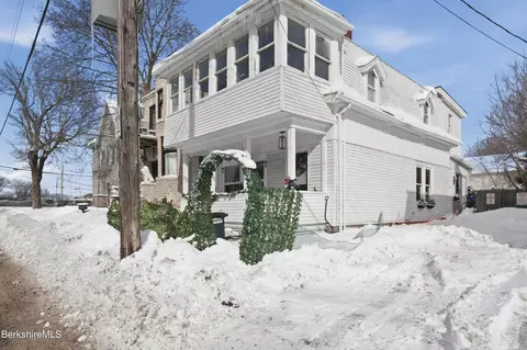 9 Lincoln St, Pittsfield, MA 01201