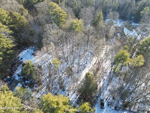 2 North Rd, Monterey, MA 01245