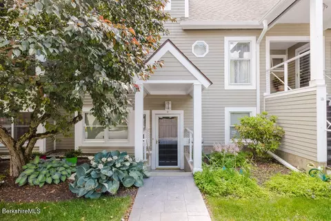 80 Taconic Ave #3, Great Barrington, MA 01230